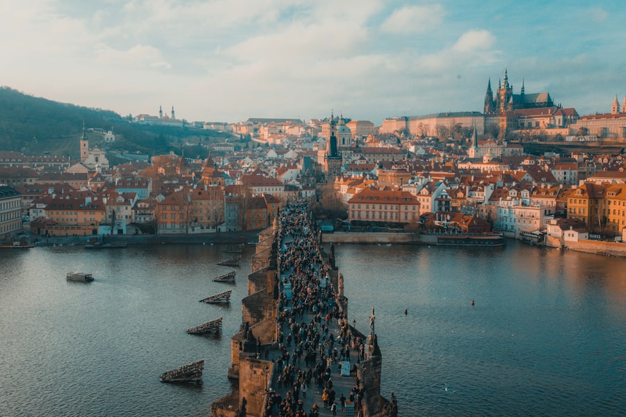 Prag Panorama mit Burg und Moldau